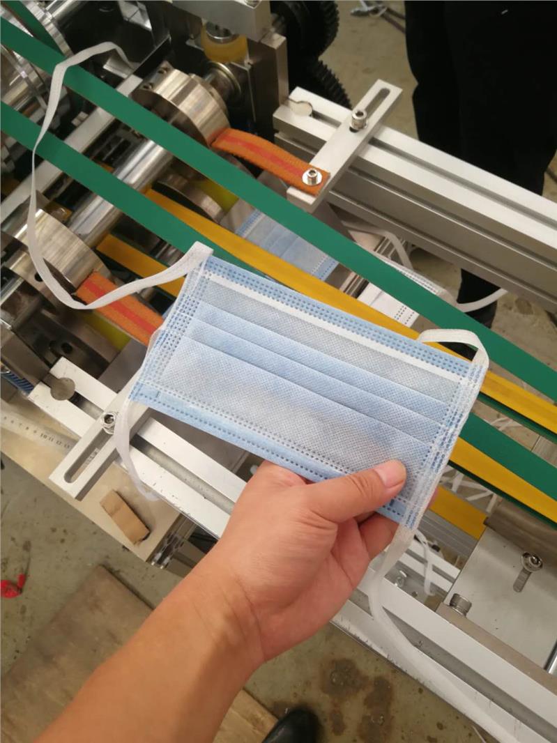 一次性口罩机器几钱一套